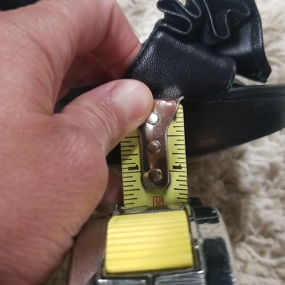 Gianni Bini Shoes. Leather Upper. Size 8 - Picture 5 of 5